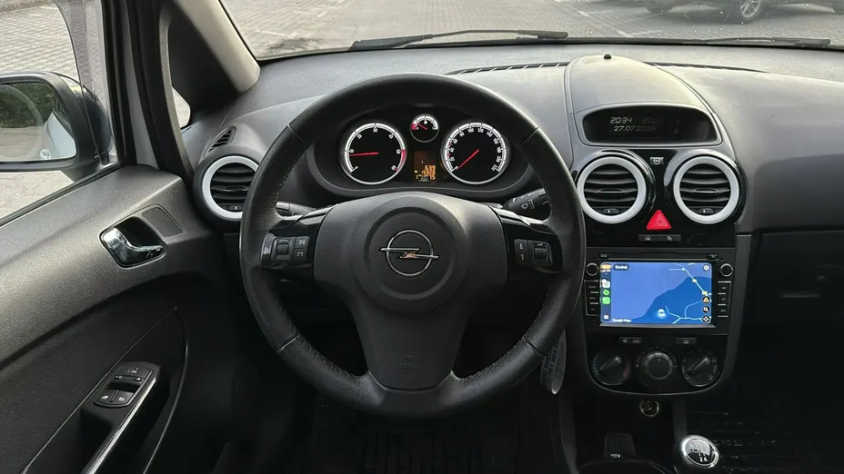 OPEL Corsa -