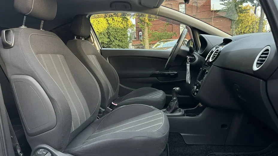 OPEL Corsa -