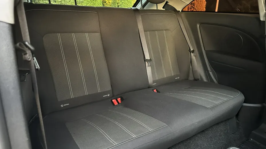 OPEL Corsa -