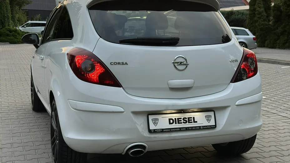 OPEL Corsa -