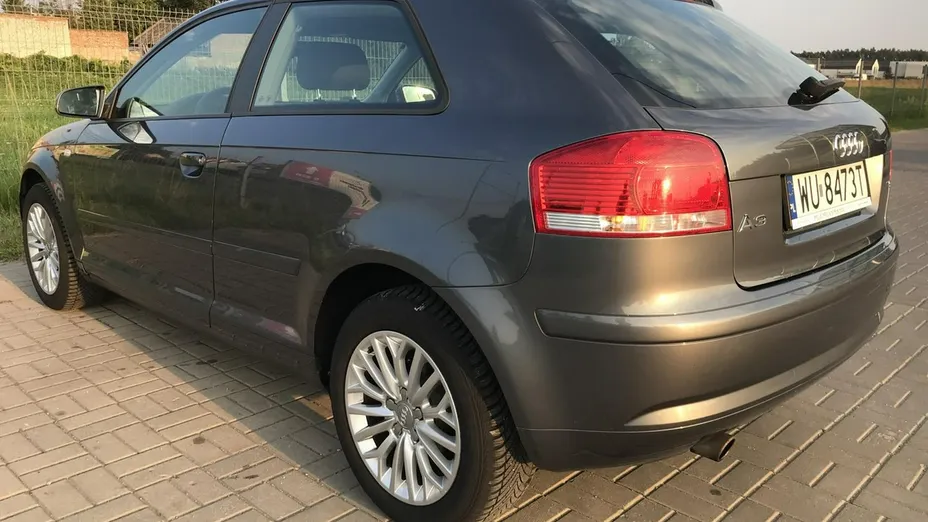 AUDI A3 -