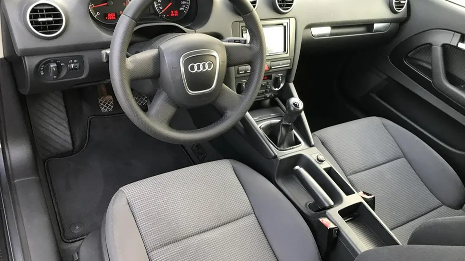 AUDI A3 -