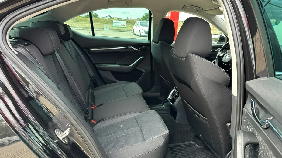 SKODA Octavia -