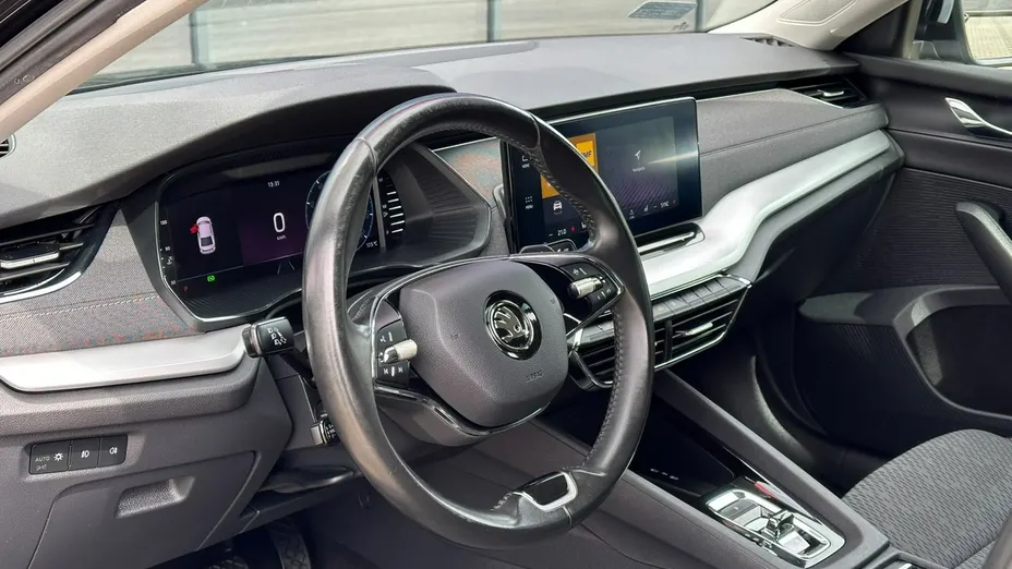 SKODA Octavia -