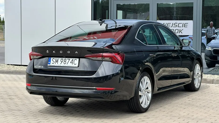SKODA Octavia -