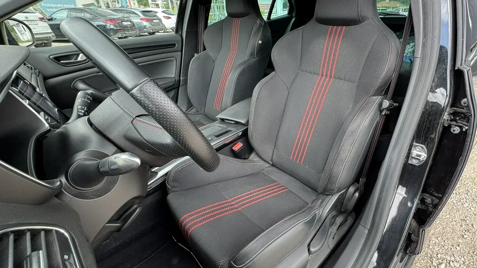 RENAULT Megane -