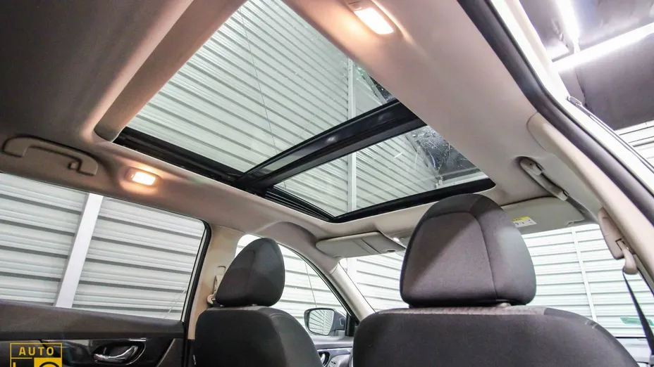 NISSAN X-Trail -