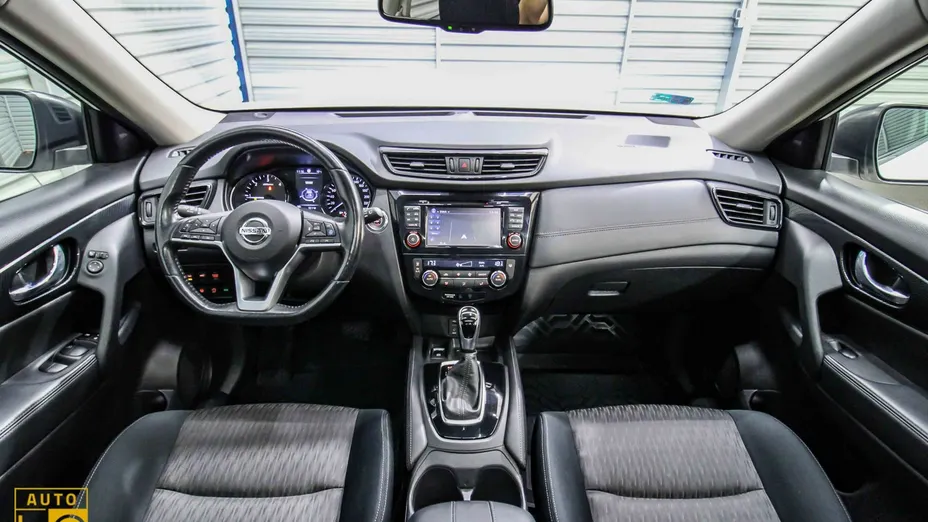 NISSAN X-Trail -