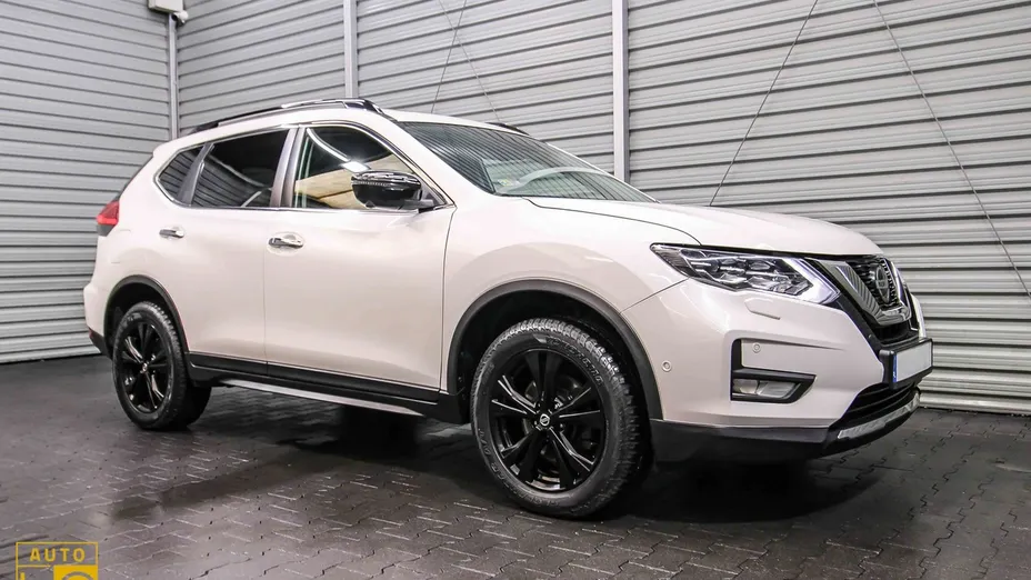 NISSAN X-Trail -