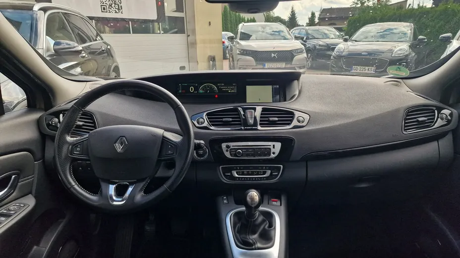 RENAULT Grand Scenic -