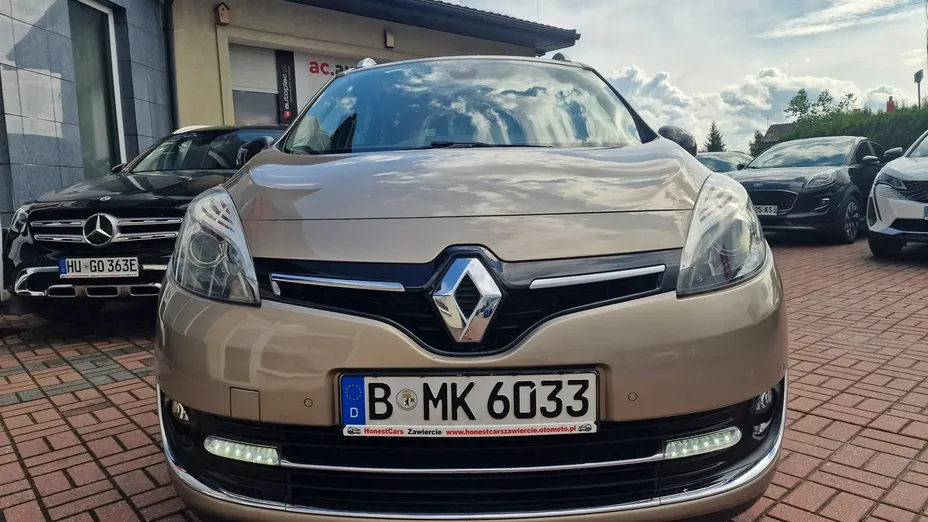 RENAULT Grand Scenic -