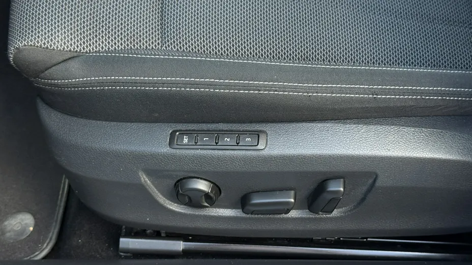 SKODA Superb -