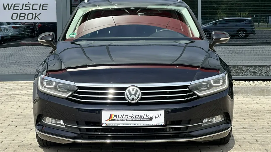 VOLKSWAGEN Passat -