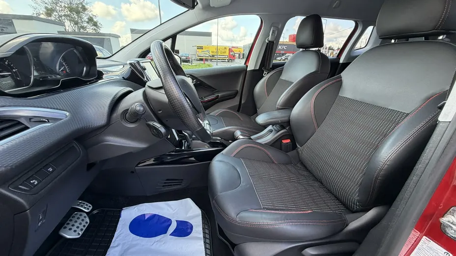 PEUGEOT 2008 -