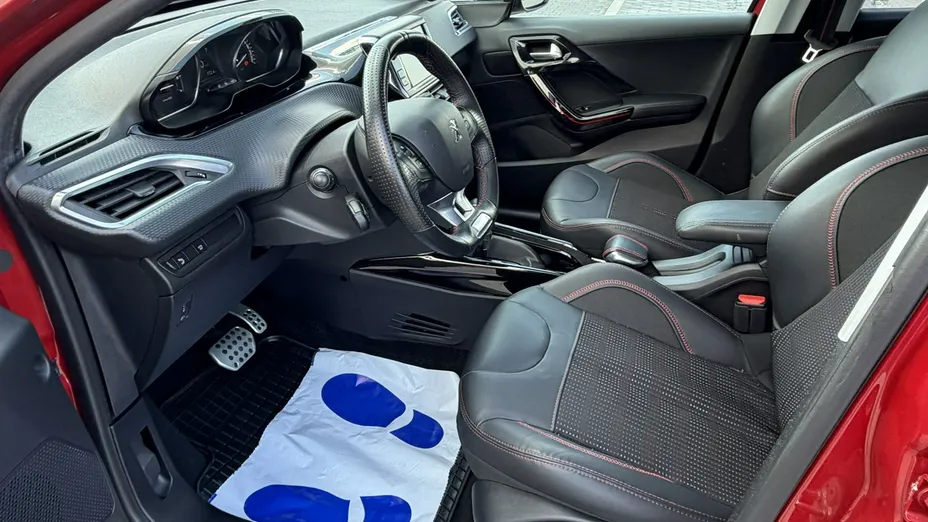 PEUGEOT 2008 -
