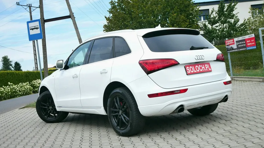 AUDI Q5 -
