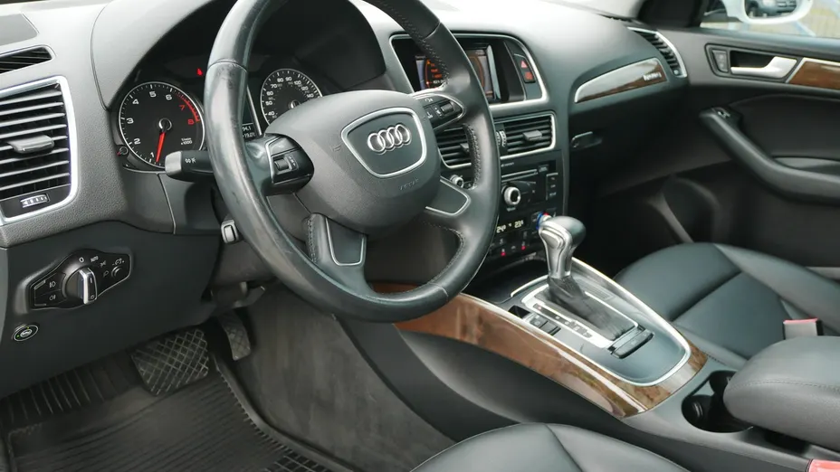 AUDI Q5 -