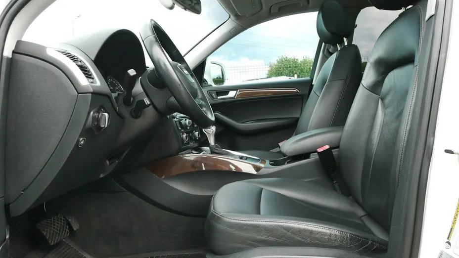AUDI Q5 -