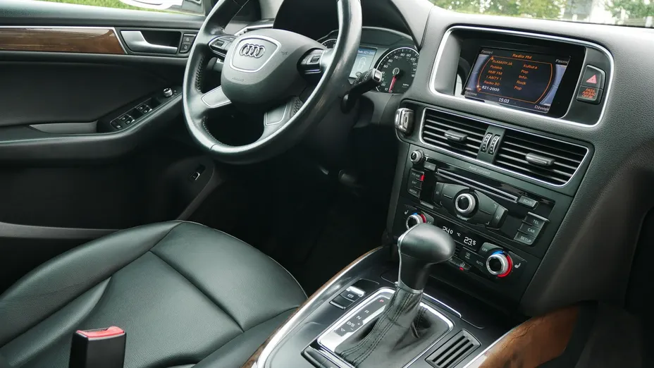 AUDI Q5 -