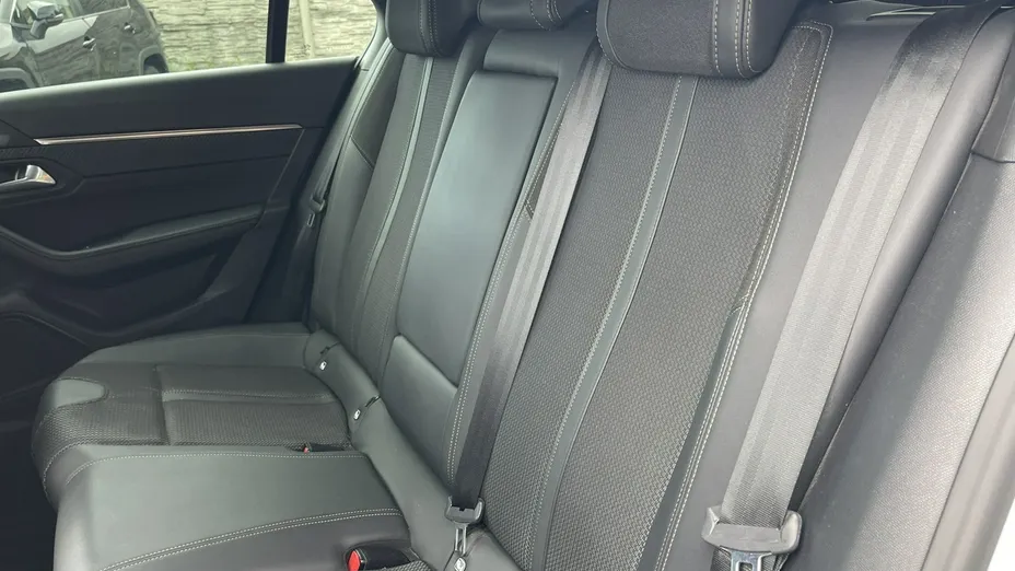 PEUGEOT 508 -