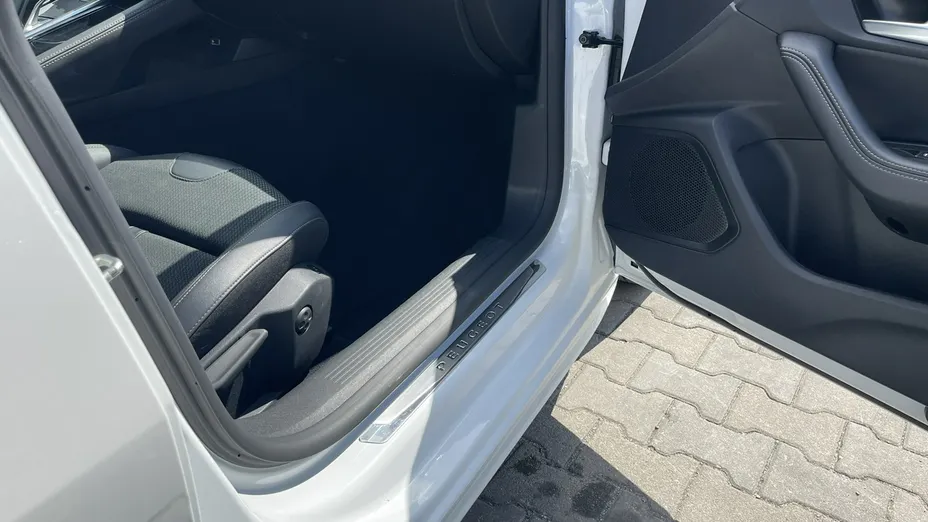PEUGEOT 508 -