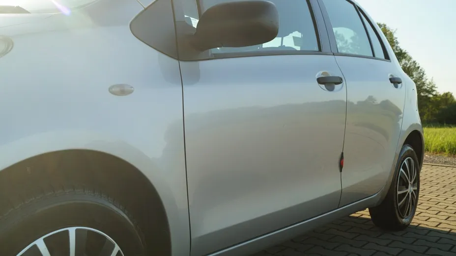 TOYOTA Yaris -