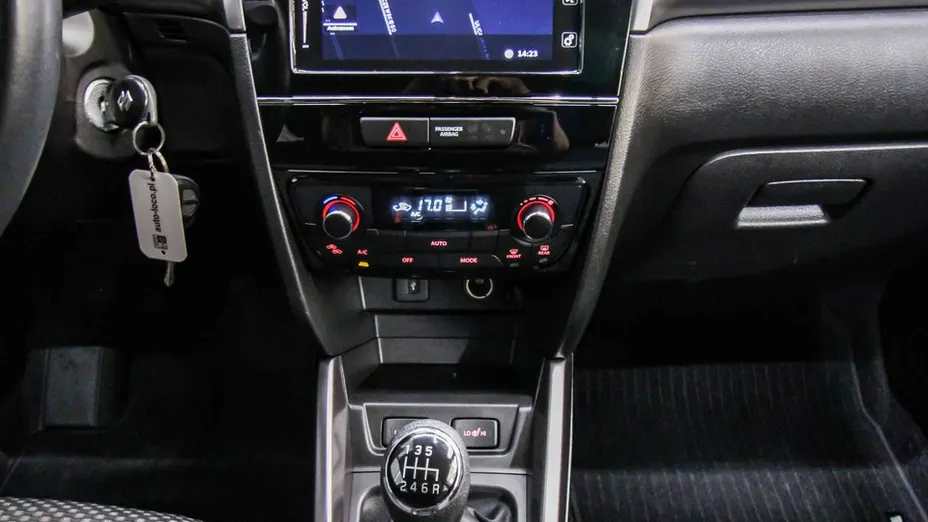 SUZUKI Vitara -