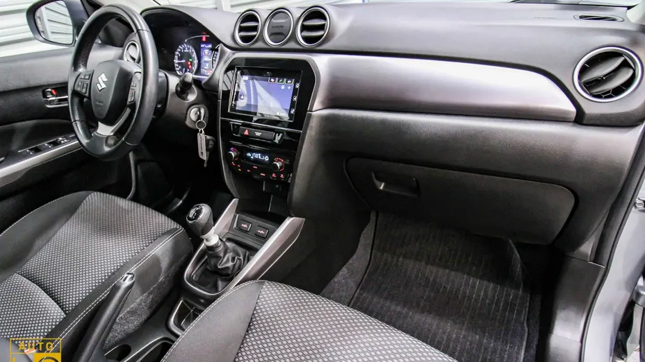 SUZUKI Vitara -
