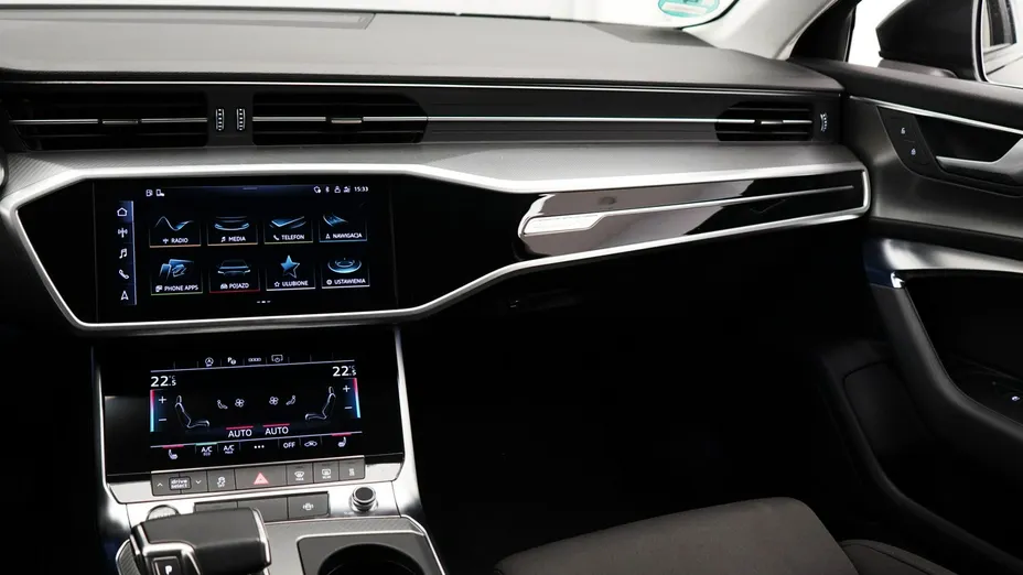 AUDI A6 -