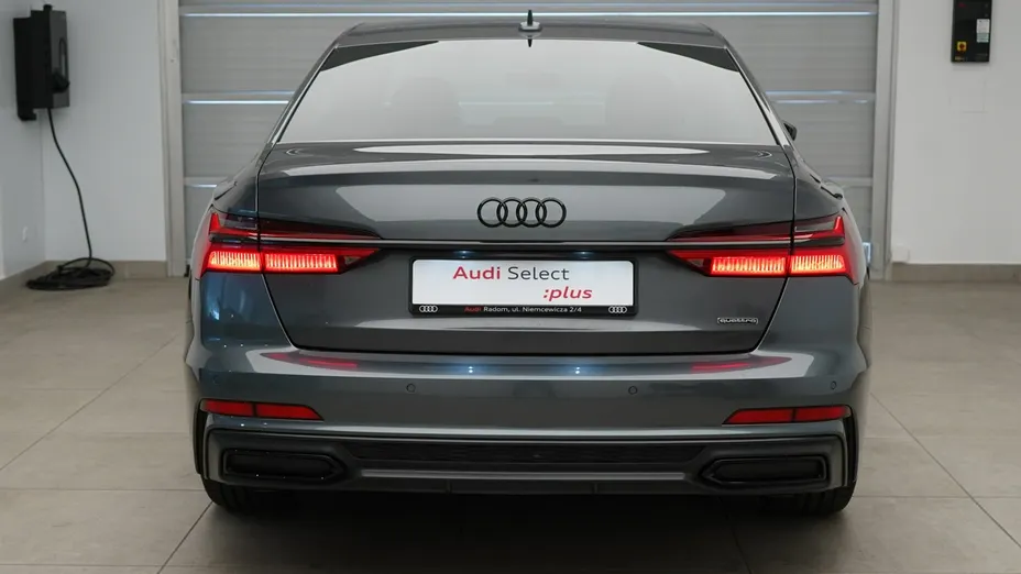 AUDI A6 -