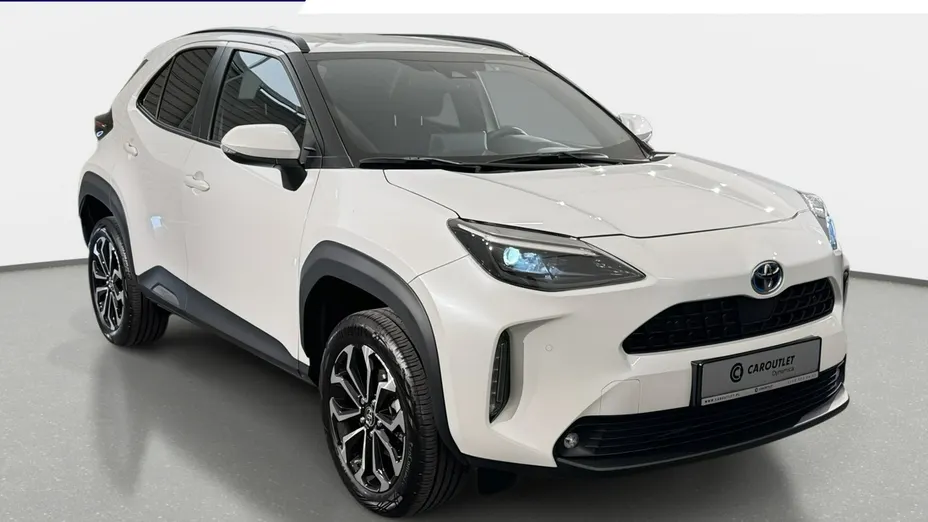 TOYOTA Yaris Cross -