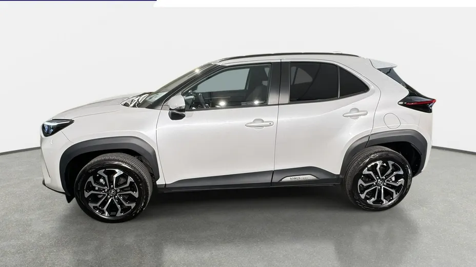 TOYOTA Yaris Cross -