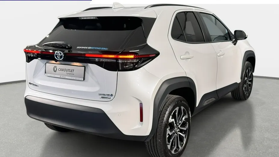 TOYOTA Yaris Cross -