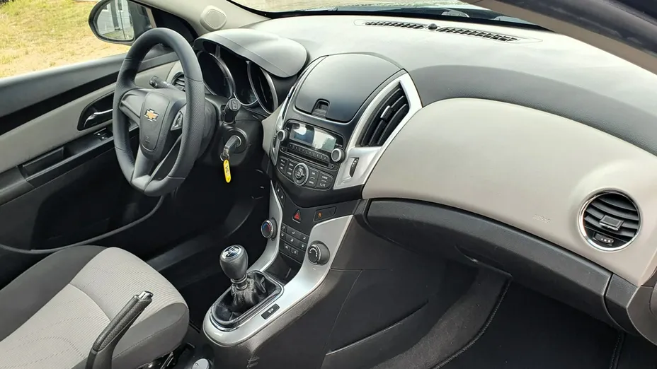 CHEVROLET Cruze -