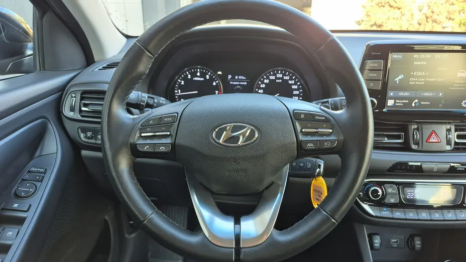 HYUNDAI i30 -