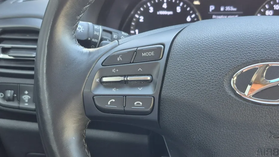 HYUNDAI i30 -