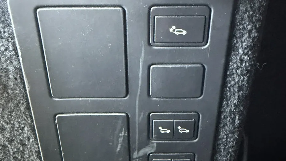 LAND ROVER Discovery -
