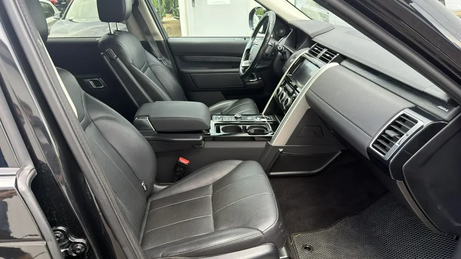 LAND ROVER Discovery -