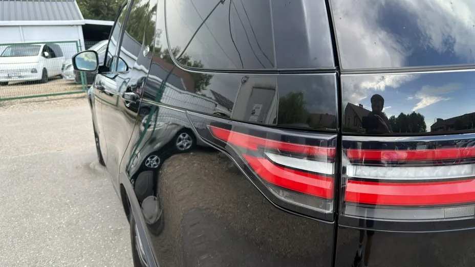 LAND ROVER Discovery -