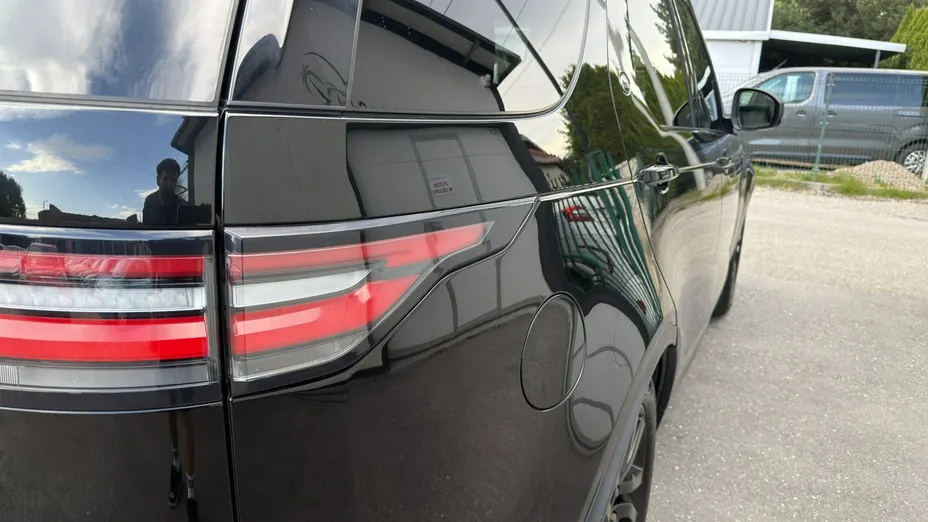 LAND ROVER Discovery -