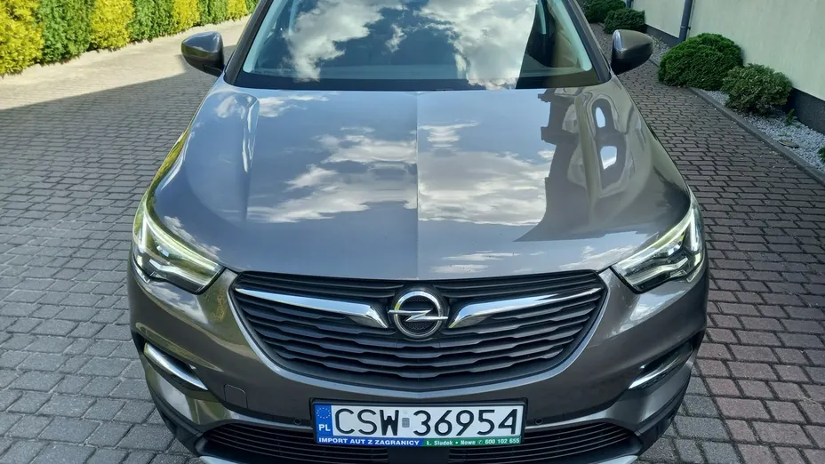 OPEL Grandland X -