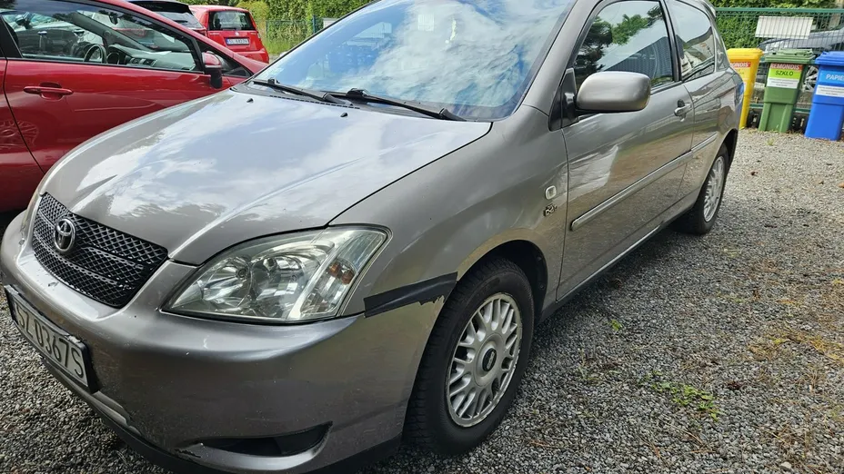 TOYOTA Corolla -