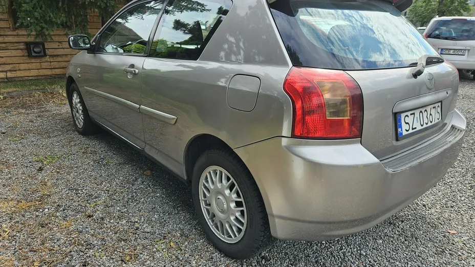 TOYOTA Corolla -