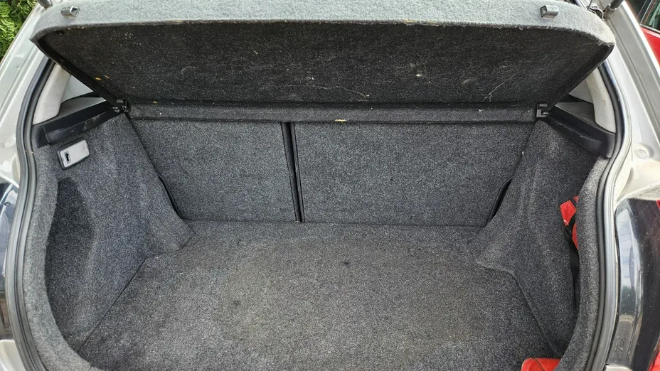 TOYOTA Corolla -