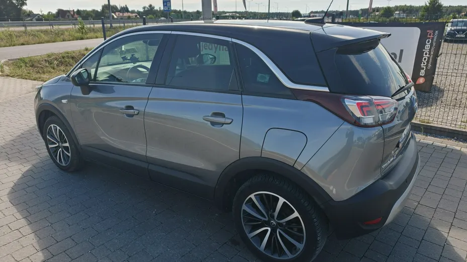 OPEL Crossland X -