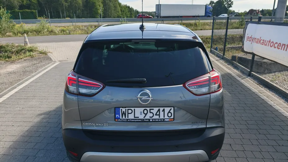 OPEL Crossland X -