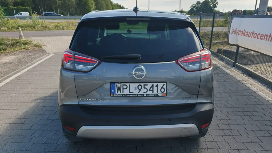 OPEL Crossland X -