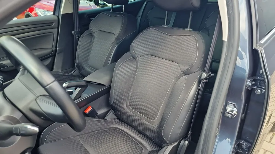 RENAULT Megane -