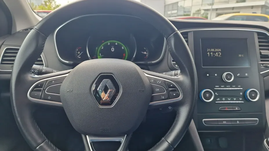 RENAULT Megane -