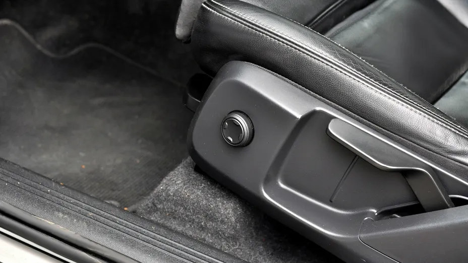 VOLVO XC40 -